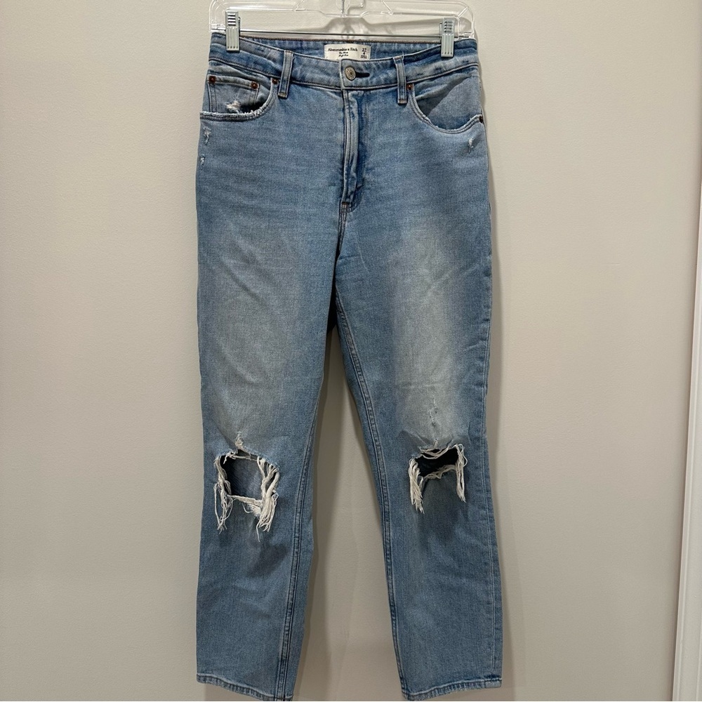 Abercrombie & Fitch The Mom High Rise Blue Holes High Rise Casual Comfy Size 27